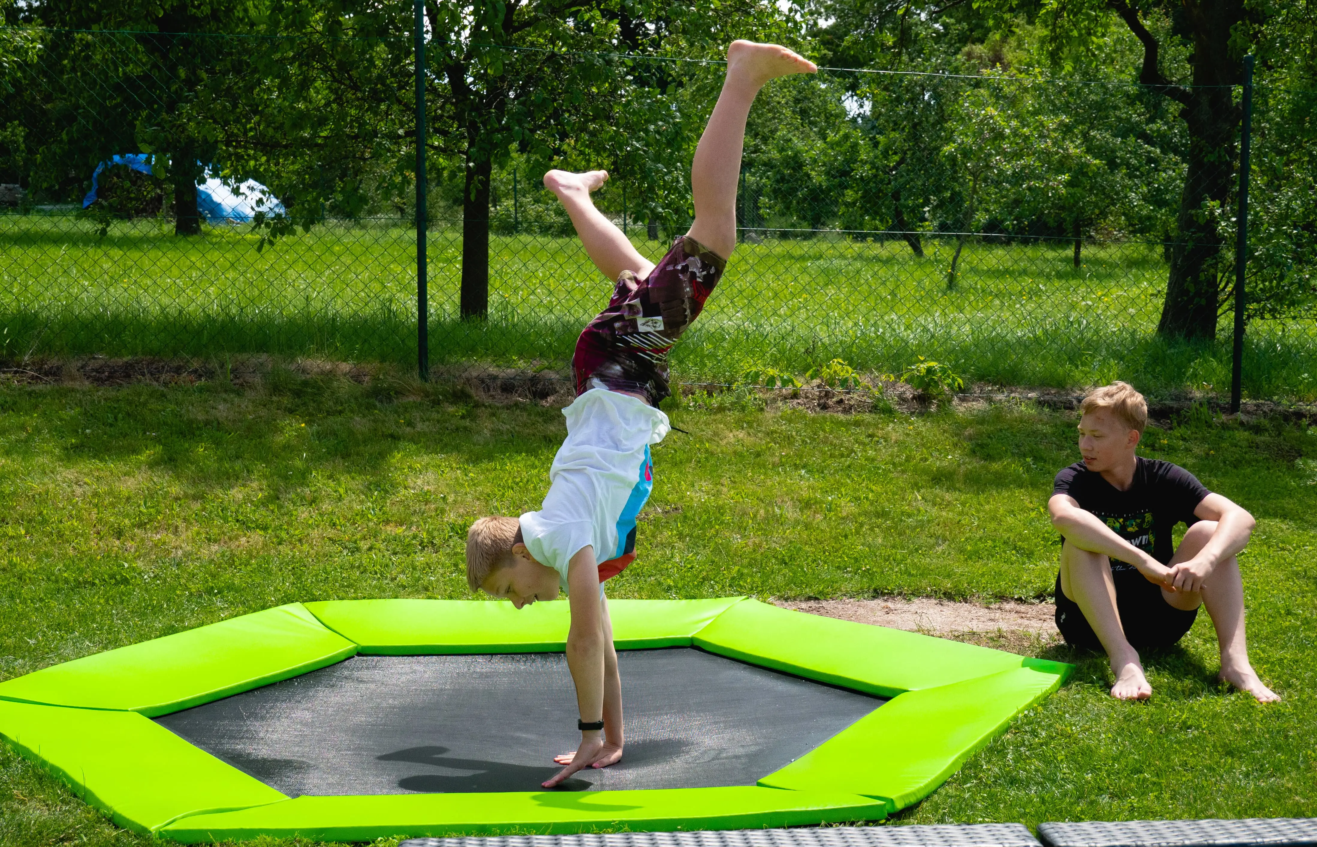 Jumping® OUTDOOR Trampoline - Image 7